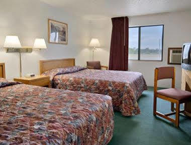 Super 8 By Wyndham Miller Hotell Exteriör bild